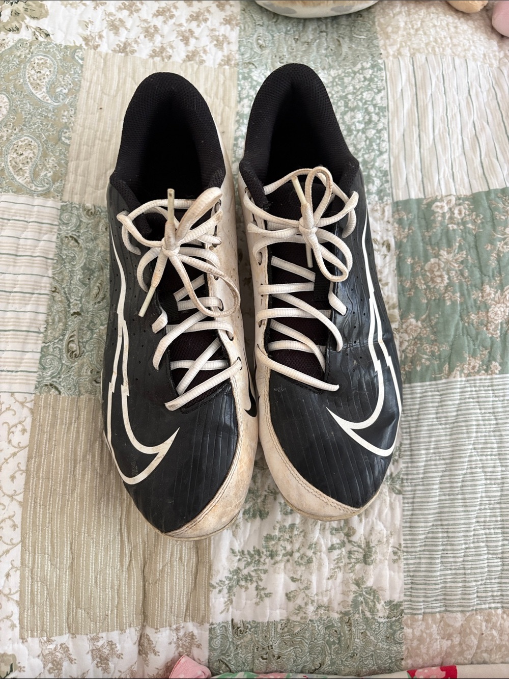 Nike Black and White Men's Athletic cleats